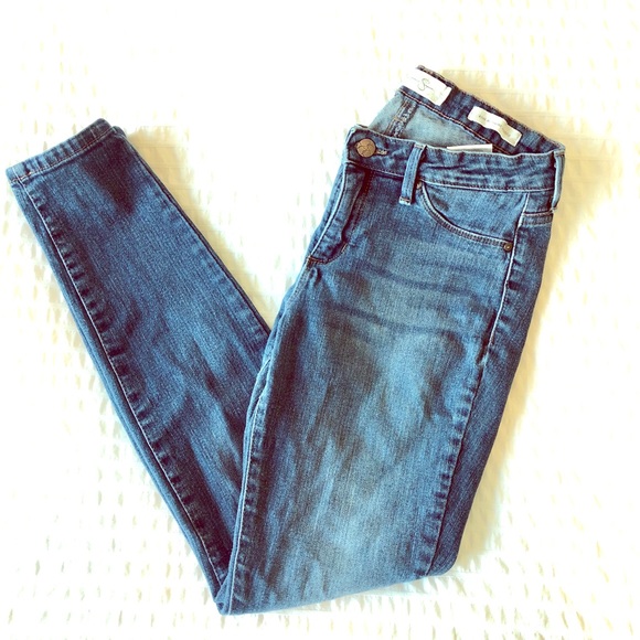 Jessica Simpson Denim - Jessica Simpson “kiss me super skinny” jeans.